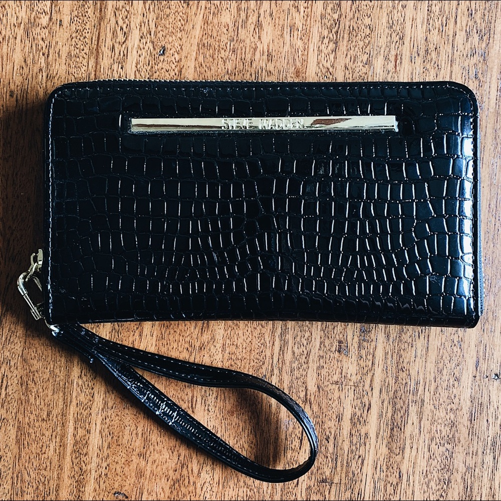 Steve Madden wallet